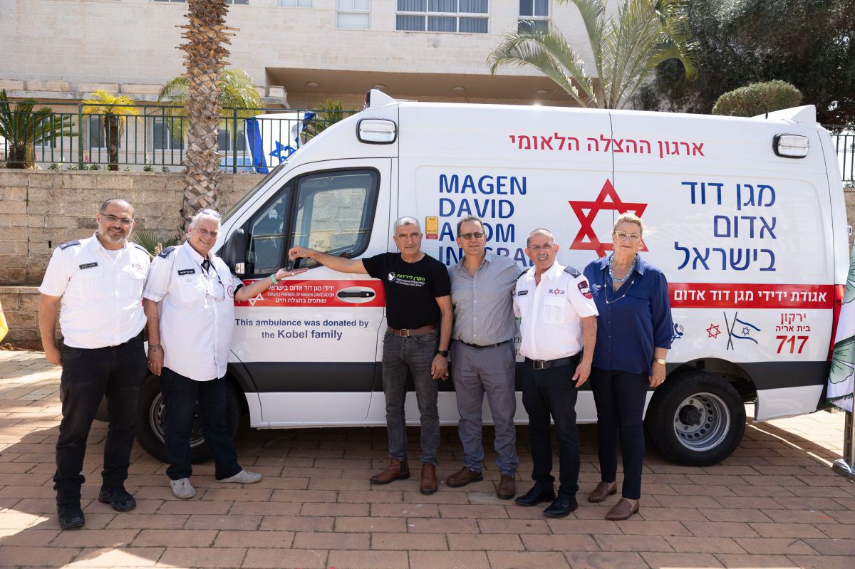 מפרפר נחמד לאמבולנס: אפי בן ישראל וה"חתיך" ממוגן הירי