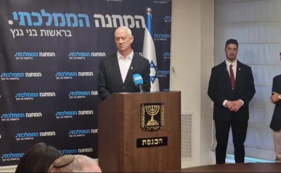 גנץ בעקיצה ליאיר גולן: ״מעולם לא נקטתי בסרבנות״