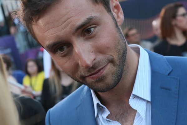 סערת גירושים מתוקשרת: זוכה האירוויזיון לשעבר מואשם בהתעללות