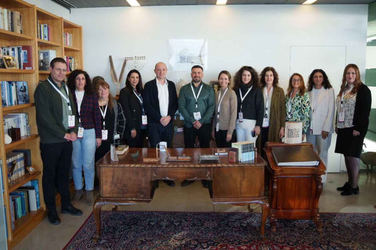 אפליקציה נגד חרדה וצמיד לקשישים: אלה ההמצאות של נערות מהצפון