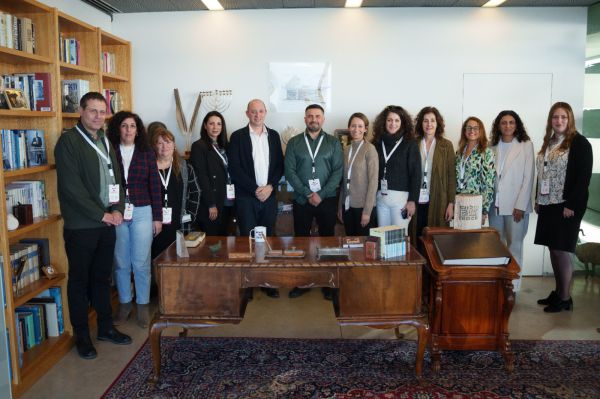 אפליקציה נגד חרדה וצמיד לקשישים: אלה ההמצאות של נערות מהצפון