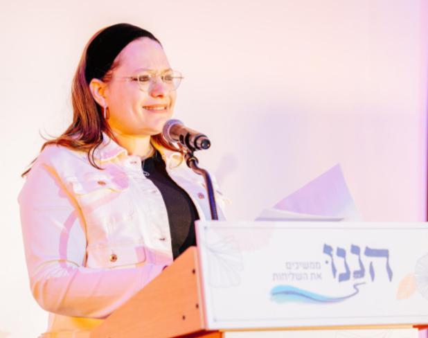 רמז לבאות? סיון רהב מאיר בהופעה פומבית ראשונה אחרי הפרישה