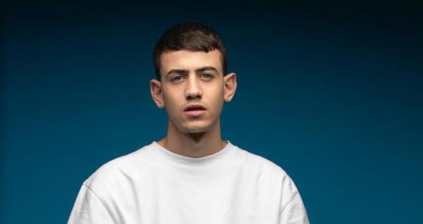 "תמיד אוהב אותי": ששון איפרם שאולוב משחרר אלבום חדש