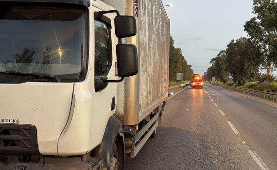 מפחיד: נהג משאית ברח מהפקחים ופצע ילדה