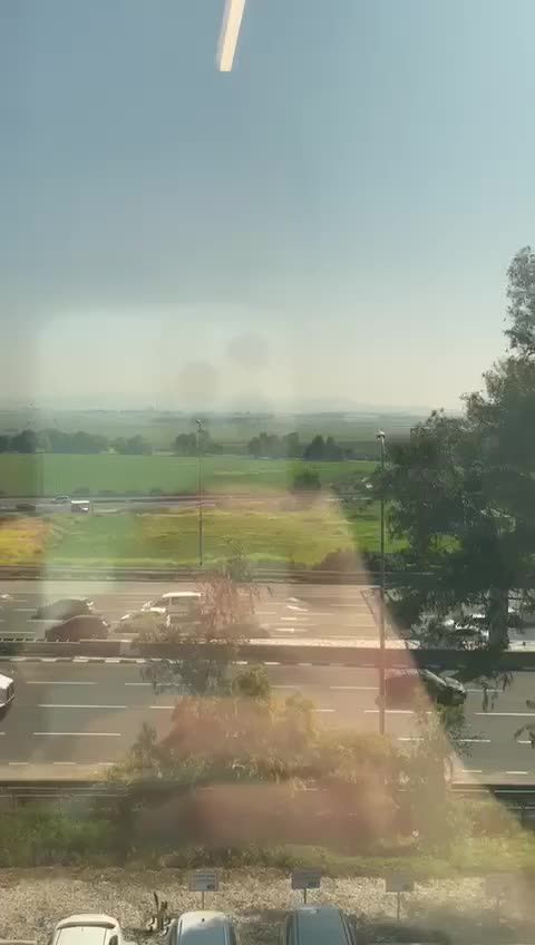 המחבל רץ ויורה בנוסעים: תיעוד הפיגוע בצומת התשבי