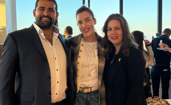 נטלי דדון בבית הקונסול בניו יורק: בחזית הקרב על תדמית ישראל