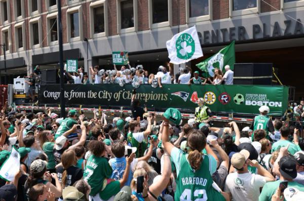 תתחיל שושלת? זה סכום העתק בו נמכרה אלופת ה-NBA בוסטון סלטיקס