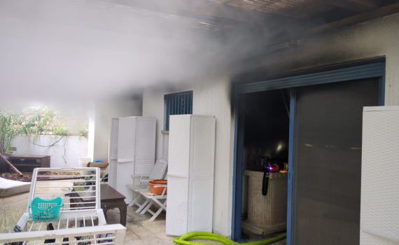 טרגדיה: הרוג בשריפה בבית בקיסריה. צפו בזירה