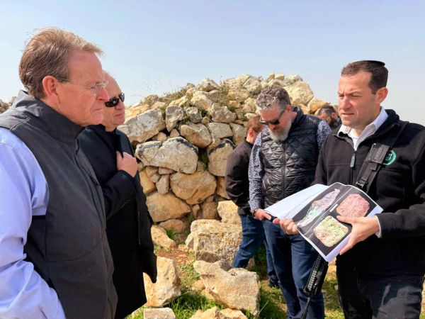 מקורבו של טראמפ בהר עיבל: "יו"ש חייב להיות שייך לעם ישראל"