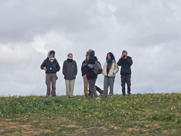 במהלך השבת: פעיל שמאל דרס חקלאי יהודי ותקף אותו