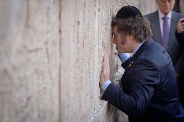 דיווח: נשיא ארנגטינה דחה את ביקורו המתוכנן בישראל