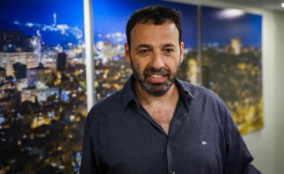 רביב דרוקר מפתיע: זה העיתונאי הכי משפיע בישראל