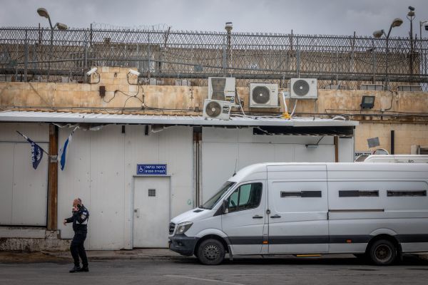 אחרי שהסית לפיגועים: כוח של שב"ס עצר פעיל חמאס ביו"ש