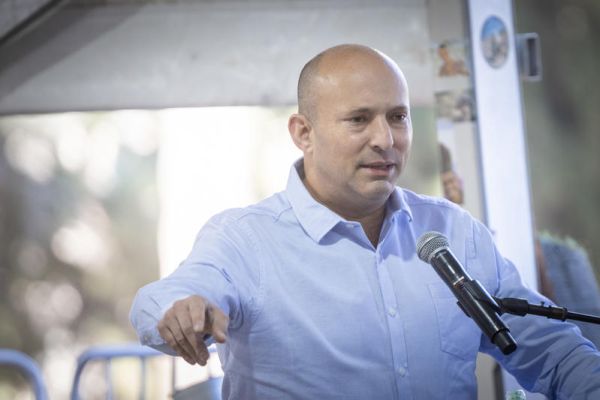 נפתלי בנט בפנייה חריגה לנתניהו