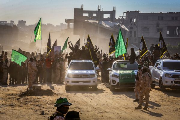 אלוף במיל': "אי אפשר להחזיר את החטופים בכל מחיר"