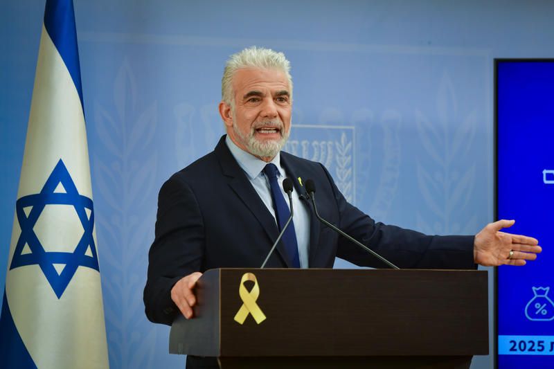 זו לא תחפושת: השינוי החיצוני שיאיר לפיד עבר בחג