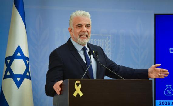 לפיד ליו"ר הכנסת: "פעל מול מפכ"ל המשטרה בעקבות היחס לח"כים"