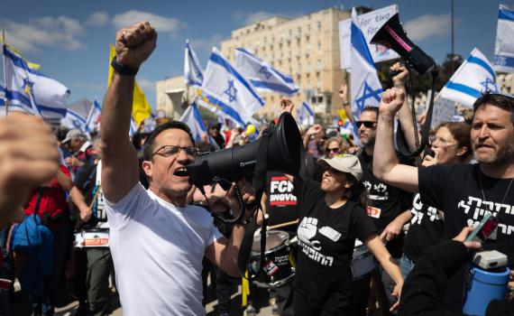 המצור על הכנסת: רונן בר נכשל גם בהגנה על הדמוקרטיה