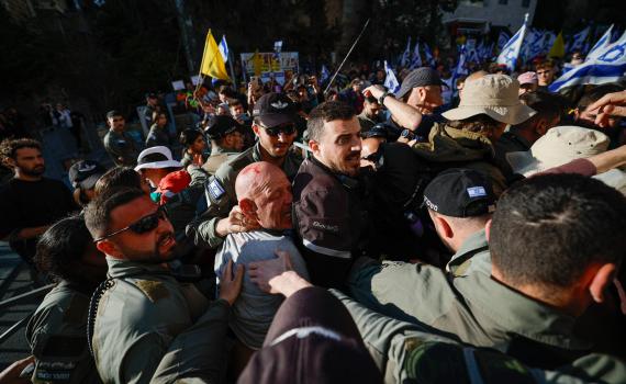 תקפו לוחמת מג״ב: 3 פעילי שמאל נעצרו בסמוך למעון רה״מ