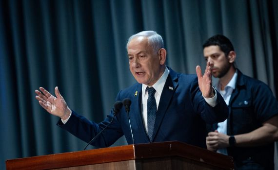 לאחר פחות משעה: הסתיימה עדות נתניהו, לא נחקר באזהרה