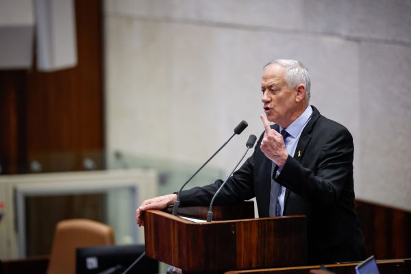 גנץ חוזר על הצעתו: "שכל אחד ישאל את עצמו מה היה עדיף"