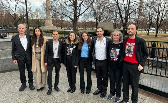 החטופים ששוחררו אחרי הפגישה עם טראמפ: "סומכים עליו"