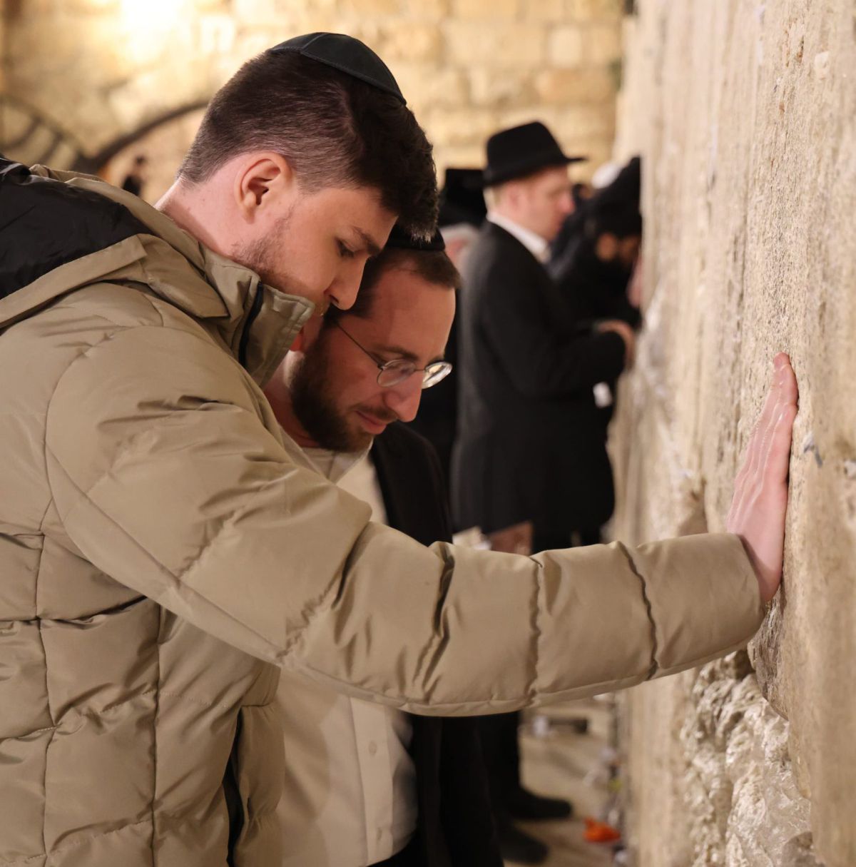 ממנהרות החמאס בעזה למנהרות הכותל: סשה טרופנוב בביקור מרגש