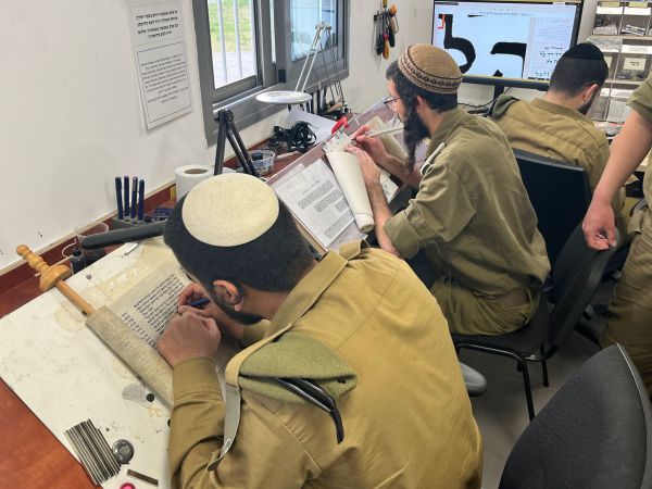 בסוריה, לבנון, עזה ואיו״ש: כך יחגגו חיילי צה״ל את חג הפורים