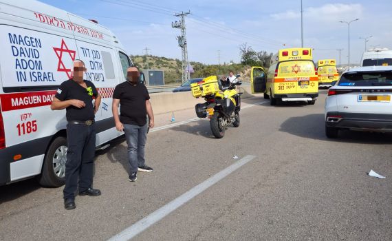 תוך שעה: 5 פצועים ב-2 תאונות דרכים בשומרון, בהם 2 במצב קשה