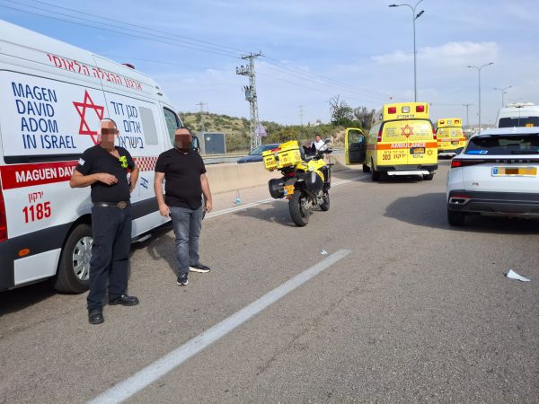 תוך שעה: 5 פצועים ב-2 תאונות דרכים בשומרון, בהם 2 במצב קשה