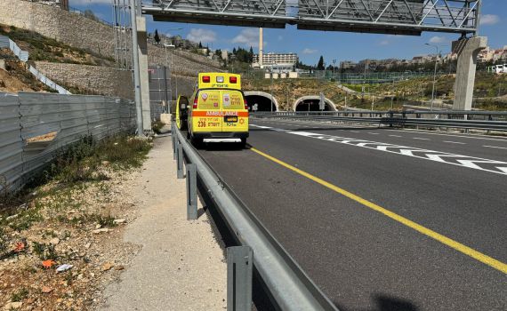 תאונת עבודה קשה: הרוג ופצוע במחלף כביש 16 בירושלים