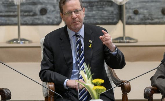 הרצוג מבהיר: "אין ולא תהיה הפרת חוק או צו בית משפט"