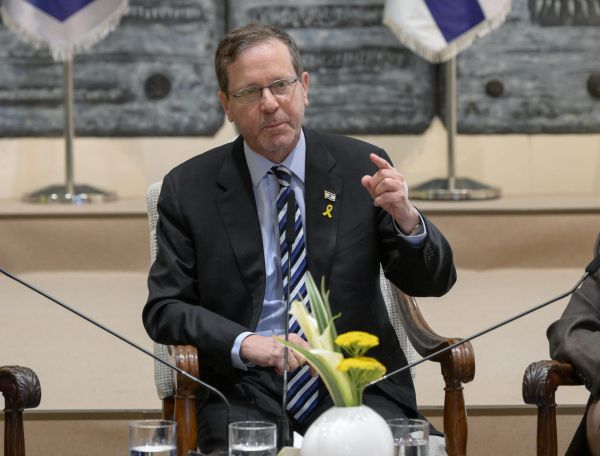 הרצוג מבהיר: "אין ולא תהיה הפרת חוק או צו בית משפט"