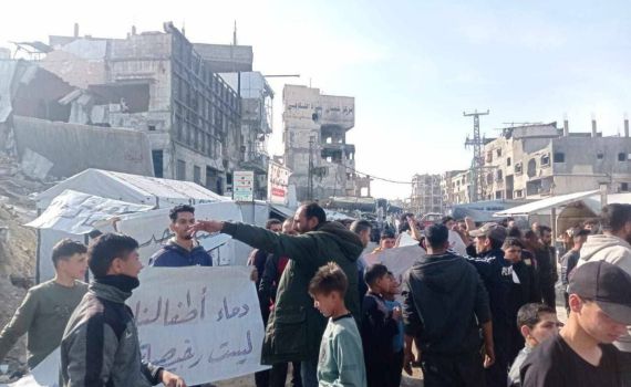 תסיסה ברצועה: ראשי עיריות הצטרפו להפגנה נגד שלטון חמאס