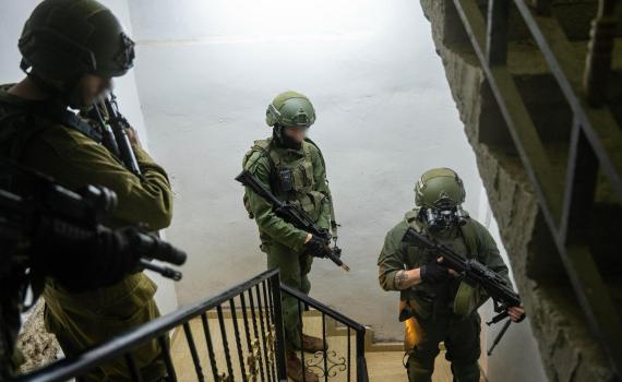 מעל 80 מבוקשים נעצרו ביהודה ושומרון, עשרות כלי נשק הוחרמו