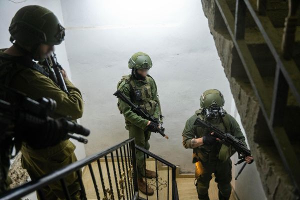 מעל 80 מבוקשים נעצרו ביהודה ושומרון, עשרות כלי נשק הוחרמו