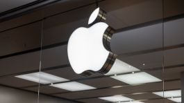 סערה נוספת בצמרת אפל: הישראלי הבכיר שוקל את צעדיו בחברה