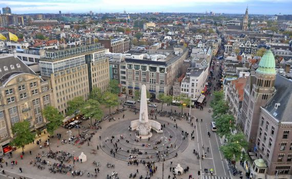 אירוע דקירה בהולנד: 5 פצועים במרכז אמסטרדם, התוקף נעצר