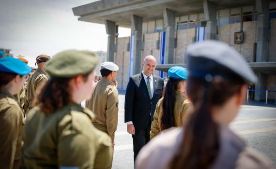 אוחנה לחיילים המצטיינים: ״הפכתם למקור העוצמה של עם ישראל״