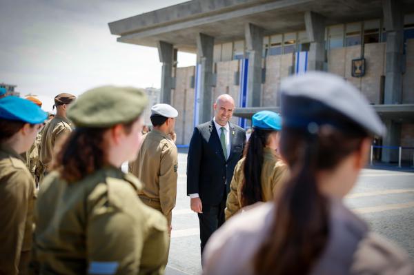 אוחנה לחיילים המצטיינים: ״הפכתם למקור העוצמה של עם ישראל״