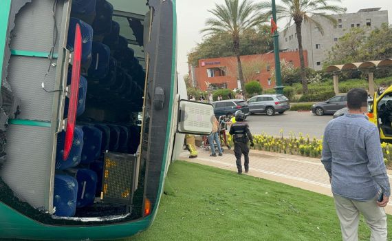 22 פצועים בהתהפכות אוטובוס בראשון לציון