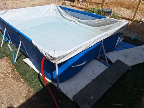 הרס"ר חתך למילואימניקים את הבריכה; הם פינצ'רו לו את האוטו