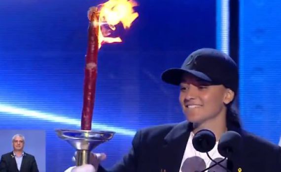 "לכבוד הקב"ה שנתן את הכוחות": צפו במשואה של אמילי דמארי