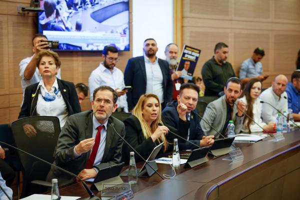 נציג השב"כ ממשיך להכחיש: "לא נאסף מידע על שר או ח"כ"