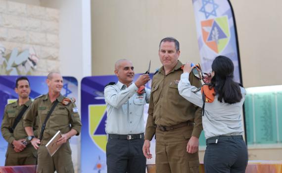לאחר 25 שנה בצה"ל: צוער יחזקאל אייל סיים קורס קצינים