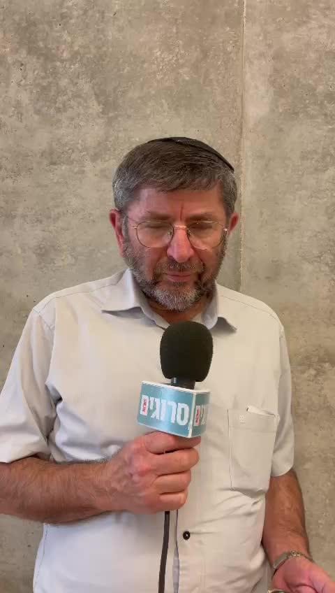 לאחר שהניח זר עם יו"ר הכנסת אוחנה: האב השכול בראיון