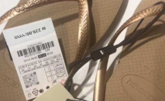 הלקוחות נדהמו: זה המחיר שזארה דורשת על כפכפי הוויאנס פשוטות