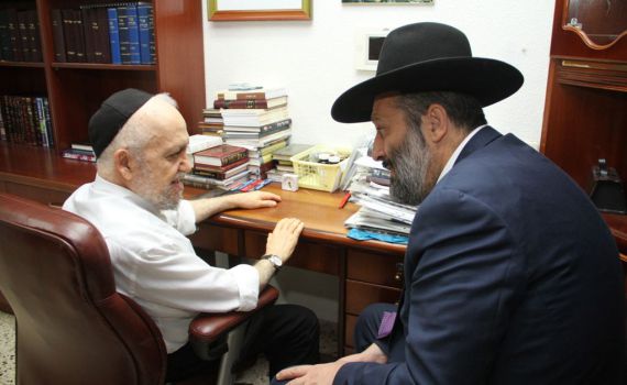 מפלגת ש"ס נפרדת מהרב מאזוז: "אבדה גדולה לעולם התורה"