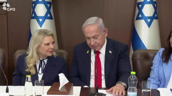 נתניהו: "יש עד 24 חטופים חיים"; שרה תיקנה: "פחות"