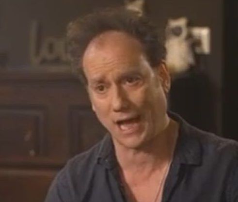 תומר שרון על פורום תקווה: "הייתי עושה להורים שלי גט כריתות"